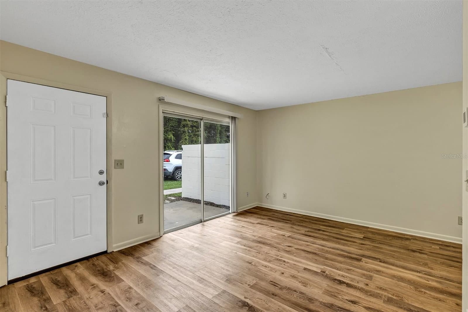 Photo 4 of 3800 17TH