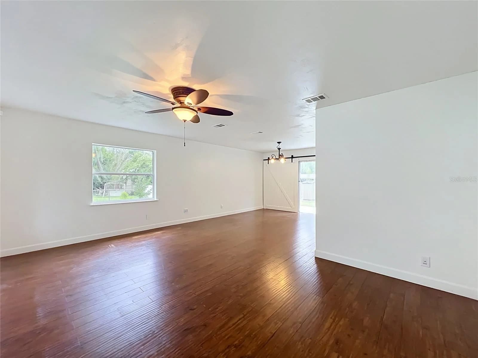 Photo 4 of 4012 WITTWOOD