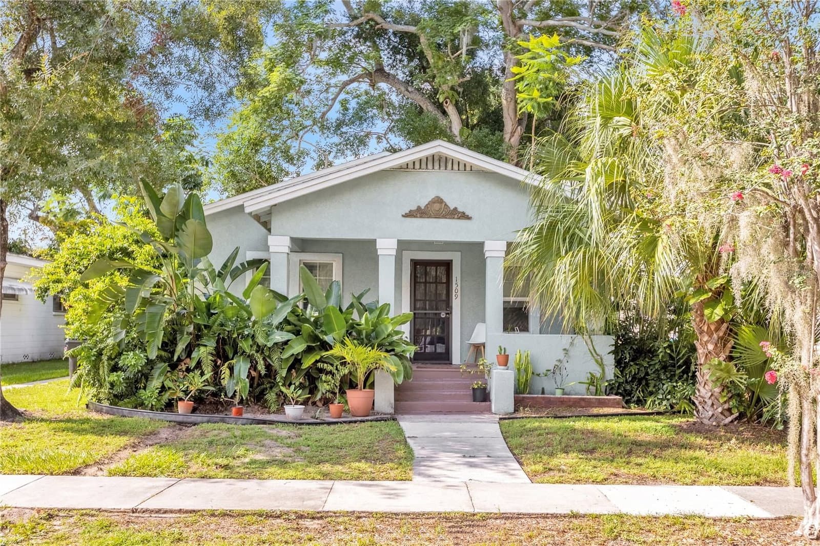 1509 WOODWARD
