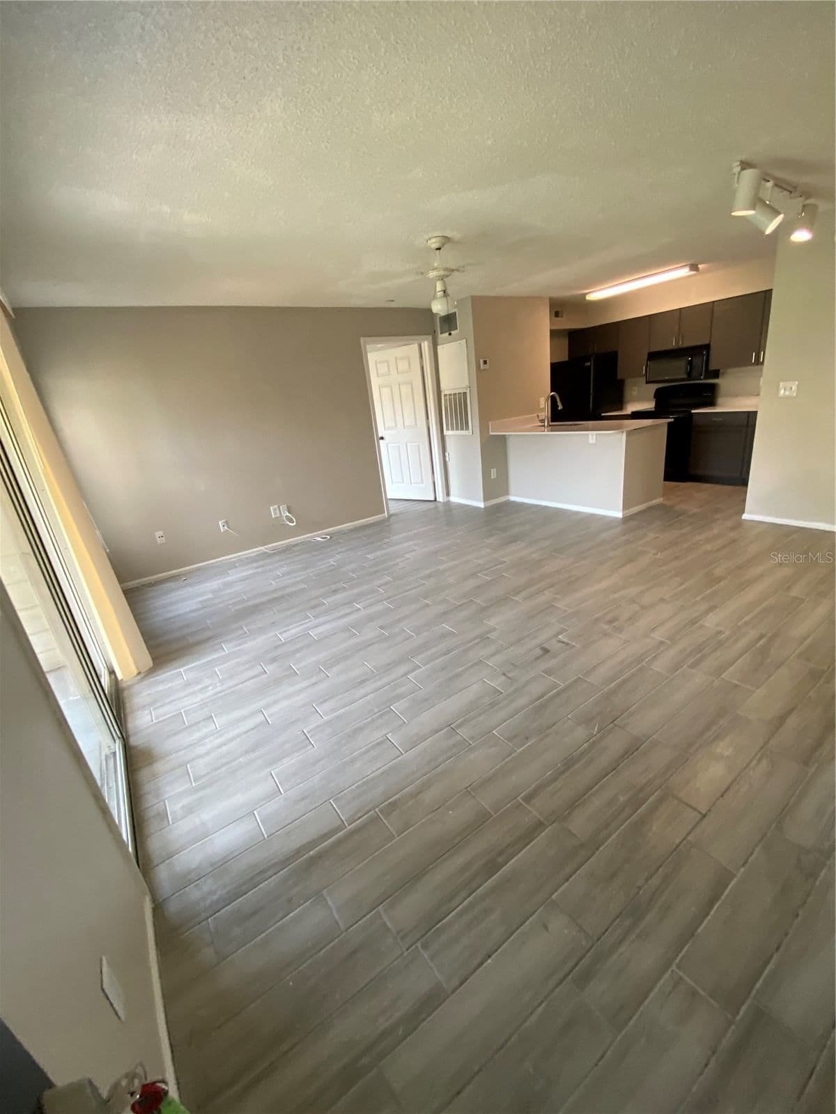 5112 PARK CENTRAL