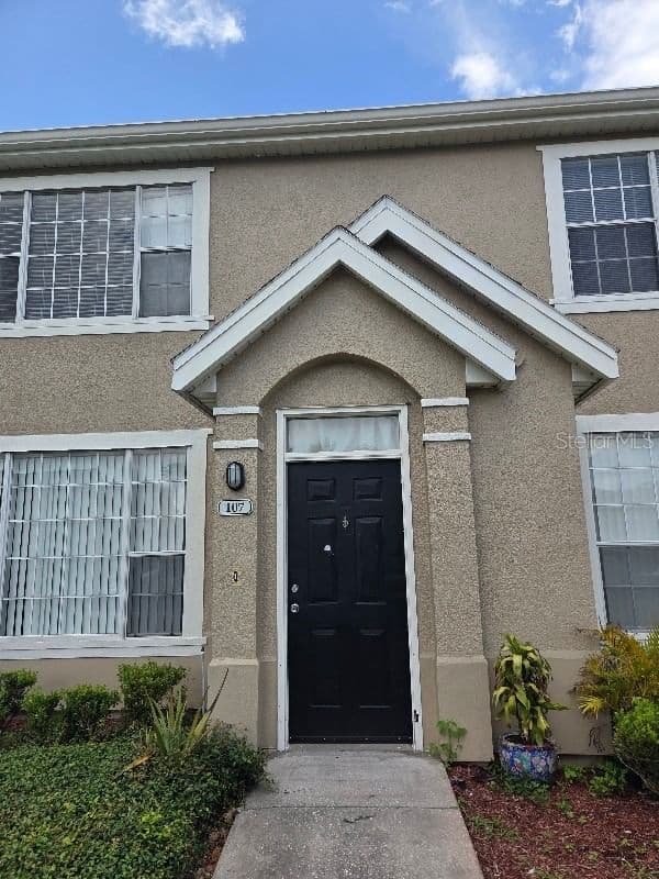 9165 LEE VISTA