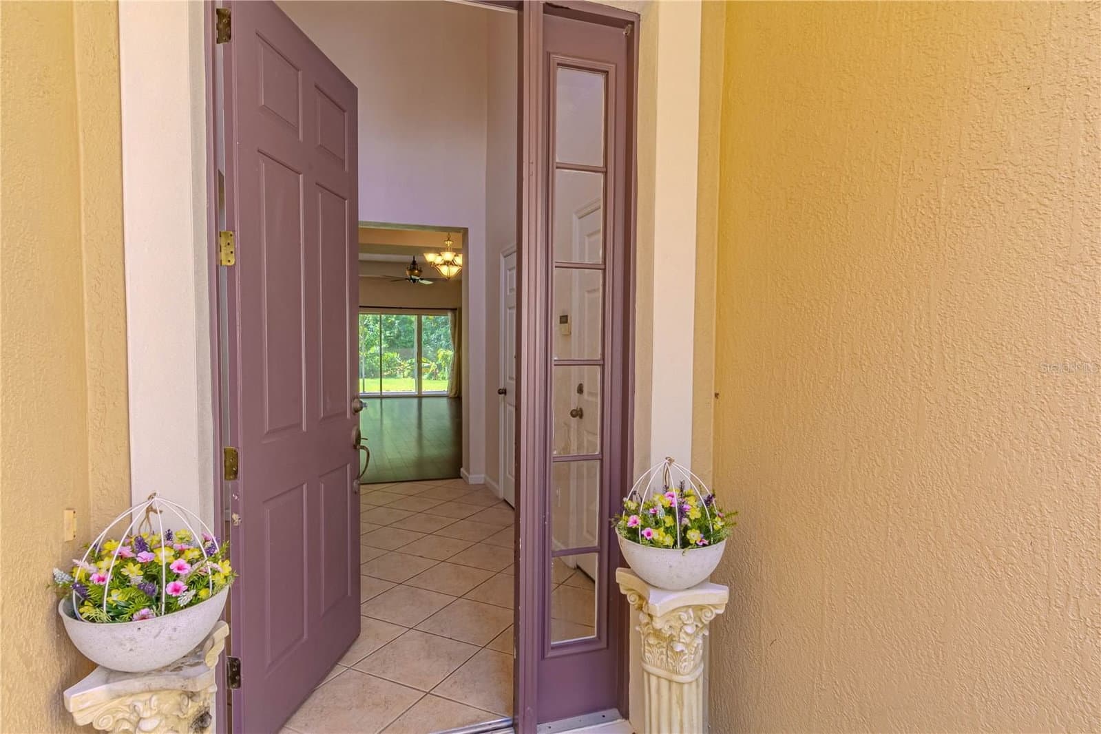 Photo 5 of 10462 WILLOW RIDGE