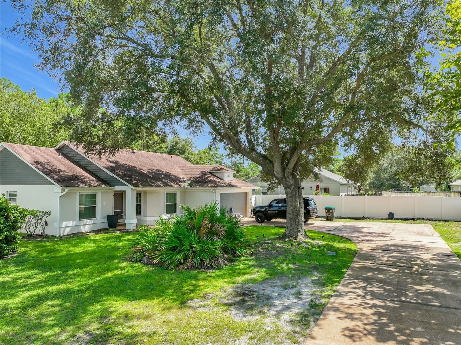1211 FLOWERS POINTE