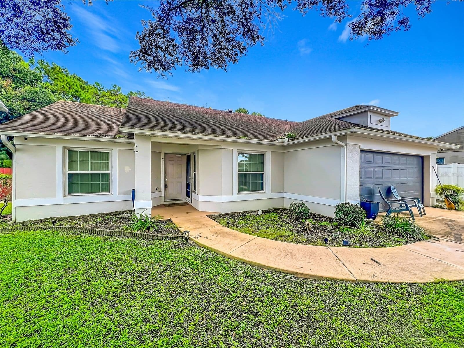 1211 FLOWERS POINTE