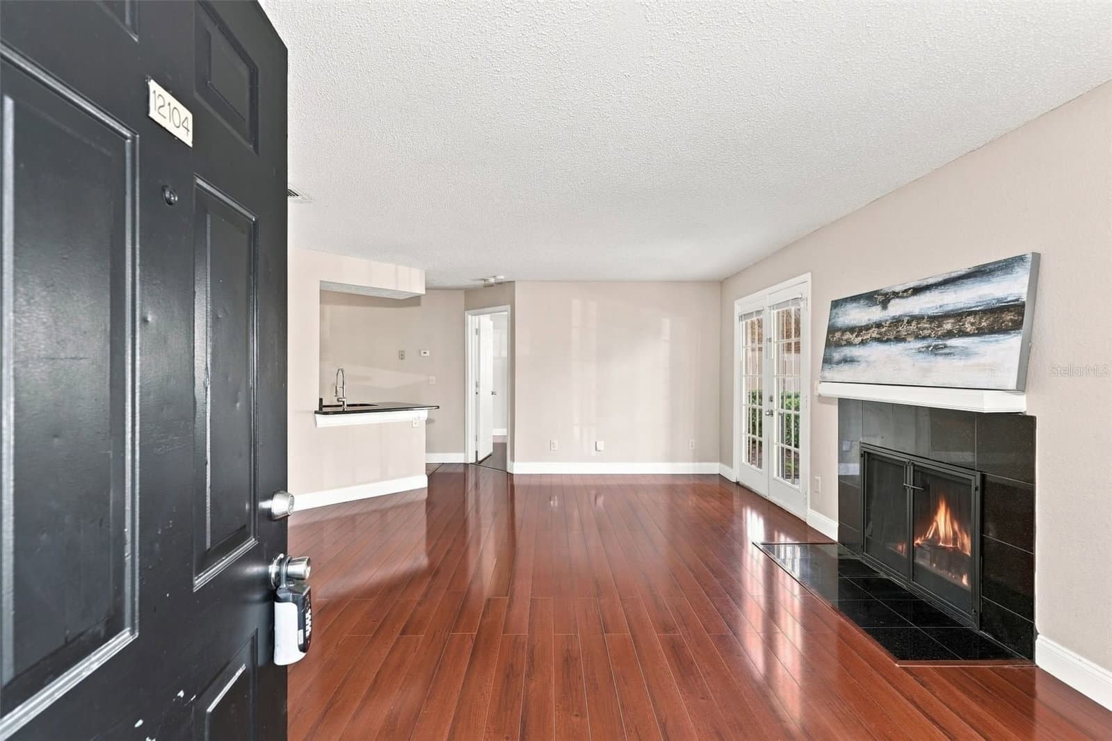 Photo 4 of 2550 ALAFAYA