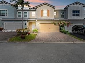 3953 BLACK OLIVE, Hollywood, FL