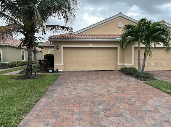 4266 DUTCHESS PARK, Fort Myers, FL