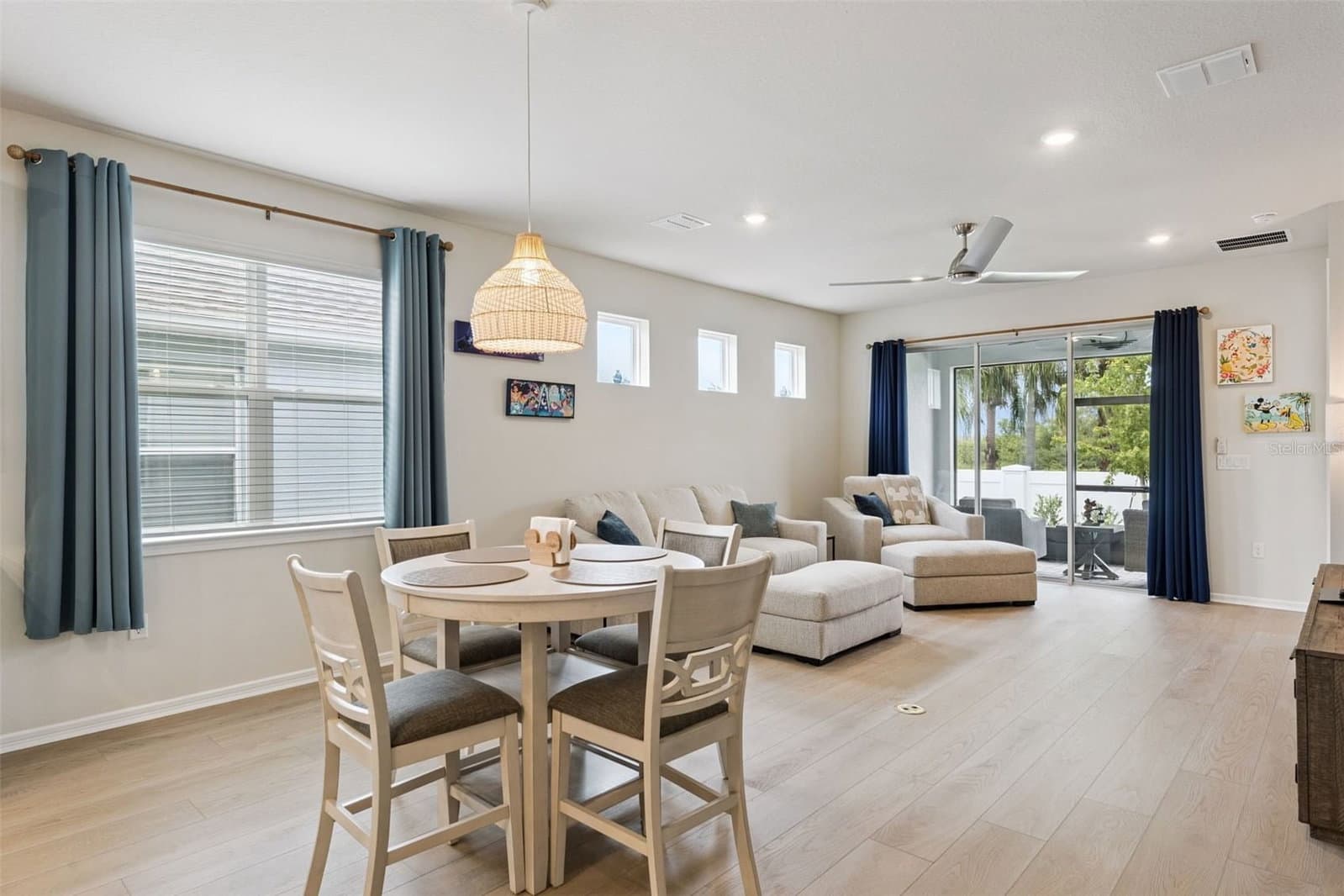 15819 GEM VIEW