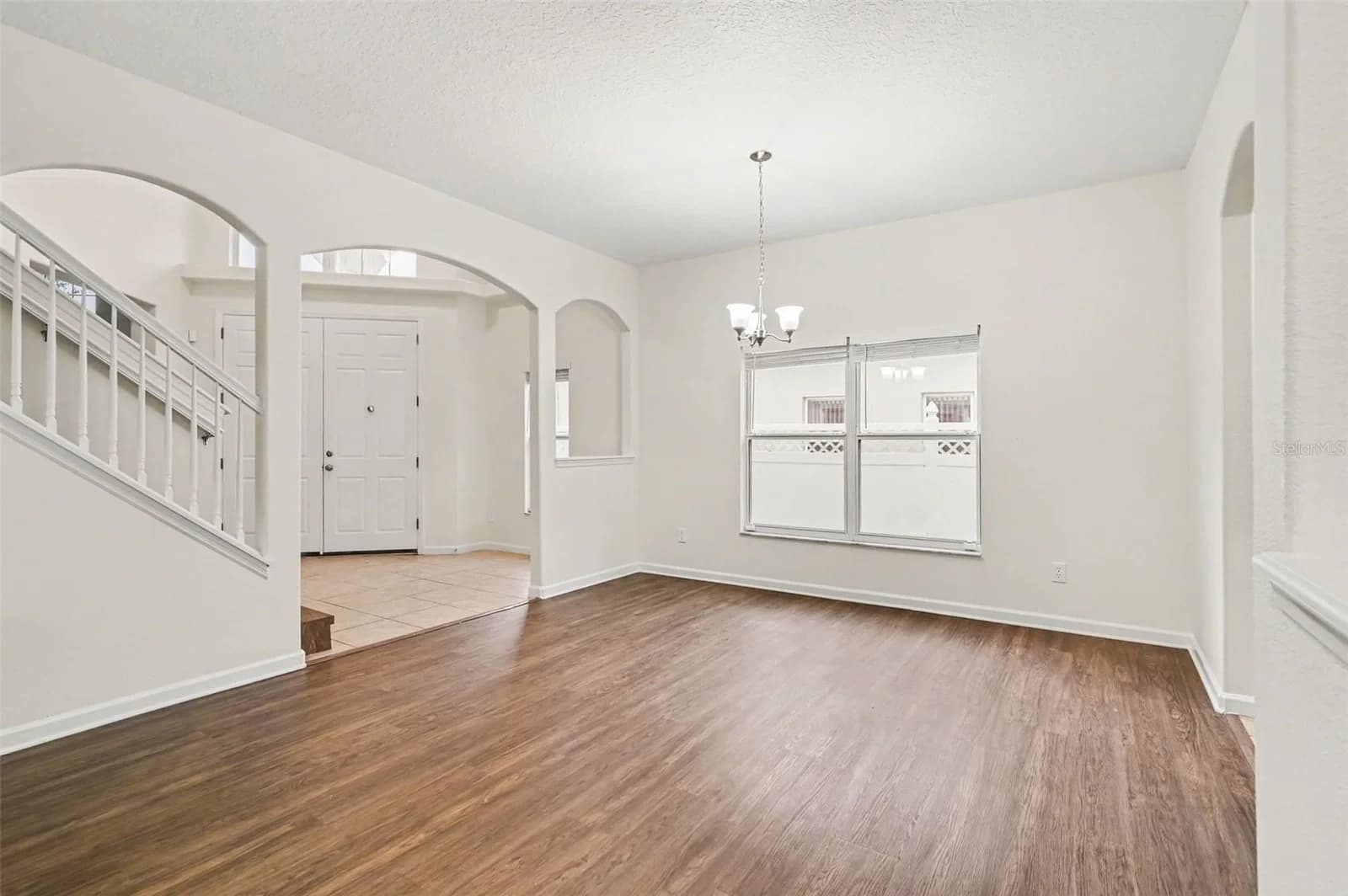 Photo 4 of 10546 WILLOW RIDGE