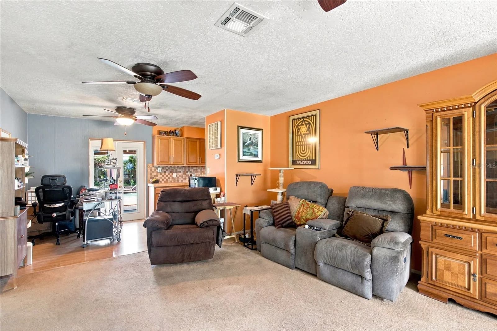 Photo 5 of 7723 AVONWOOD