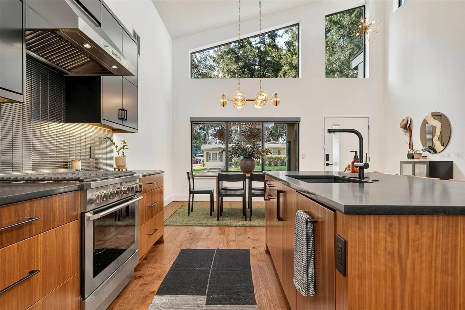 2106 ANDERSON