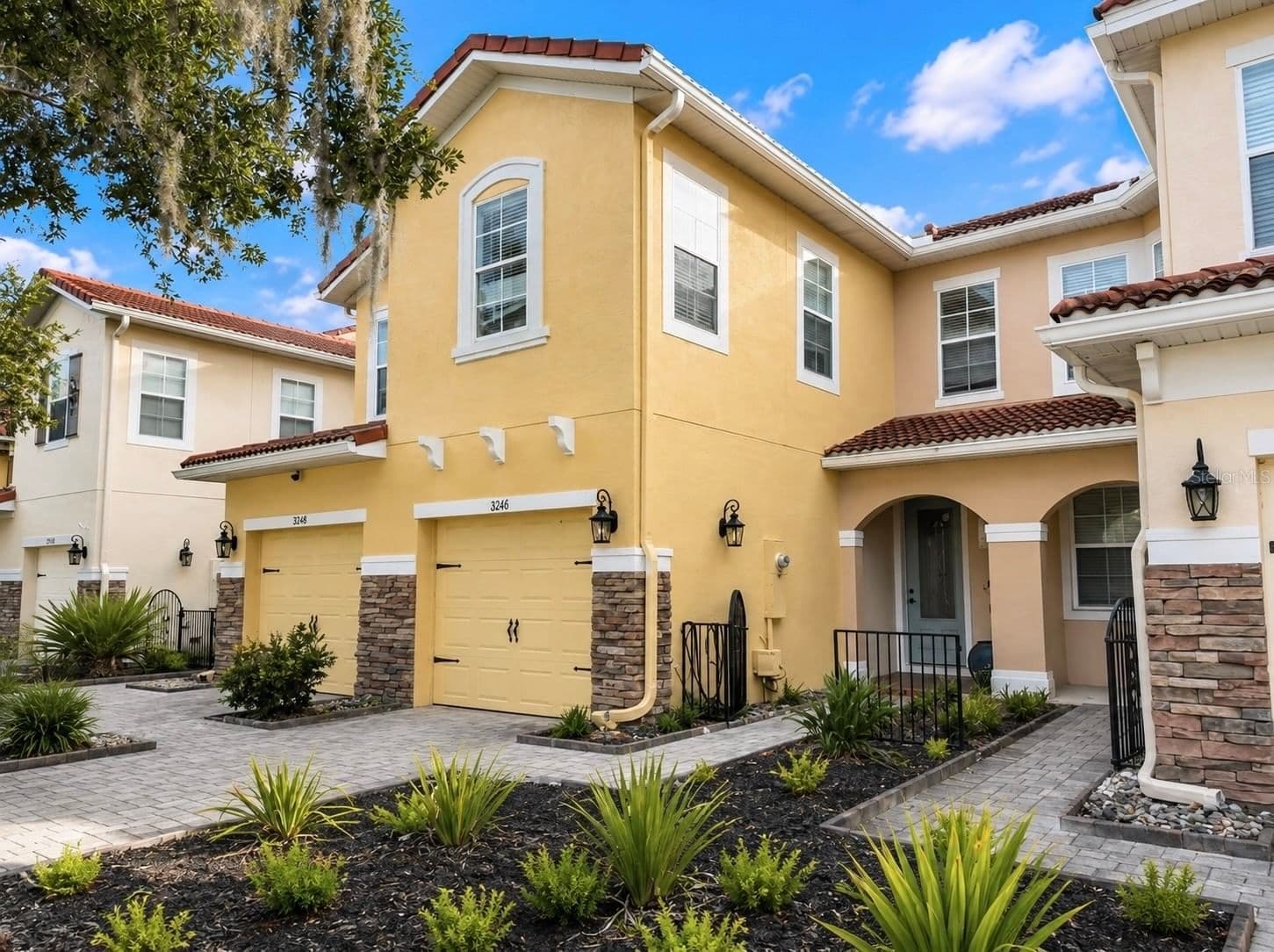 10210 FALLSGROVE
