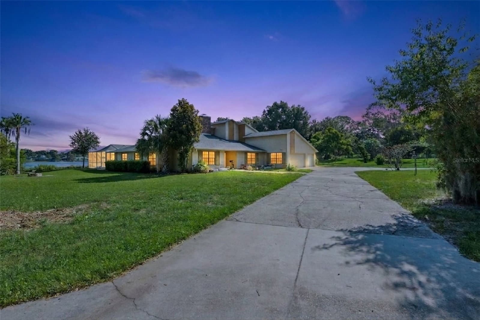 25 LAKEWOOD