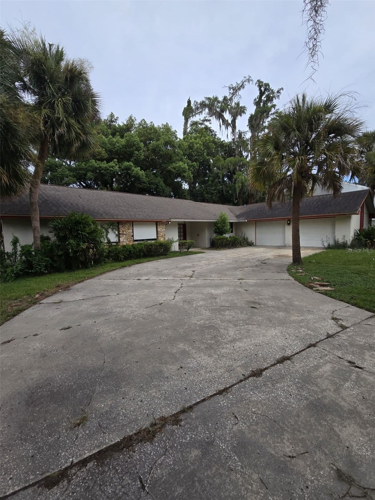 3889 LAKE ORLANDO
