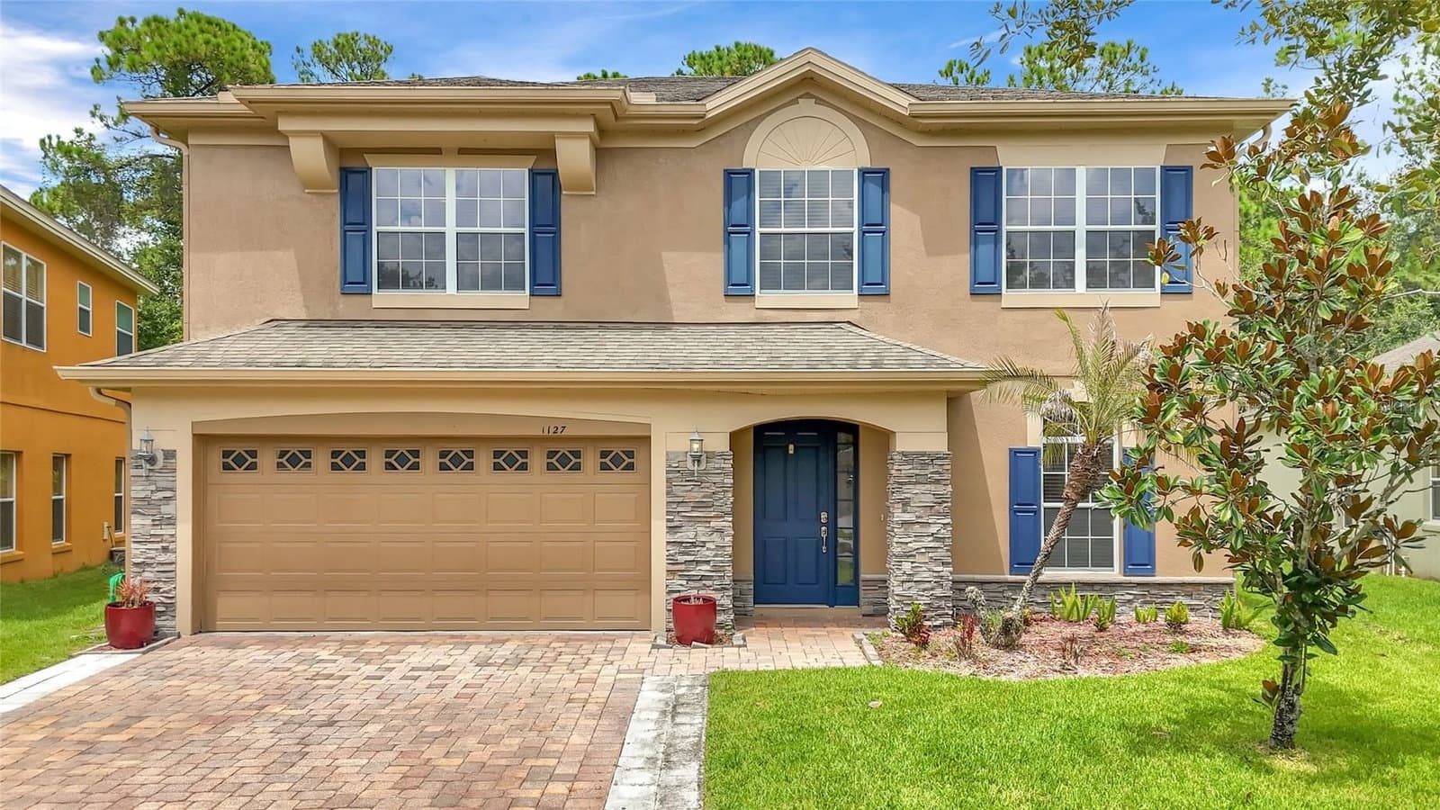 1127 CRANE CREST