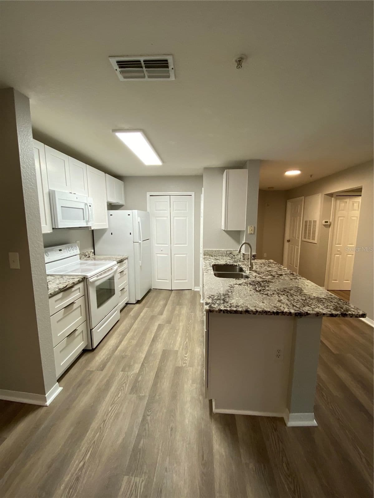 5479 VINELAND