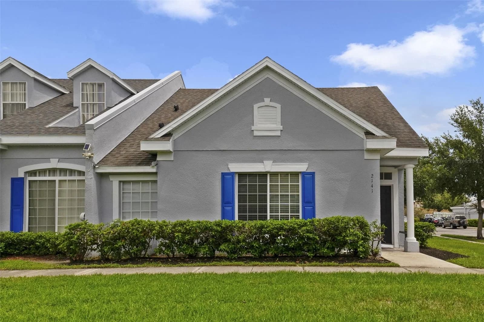 2141 ISLAND WALK