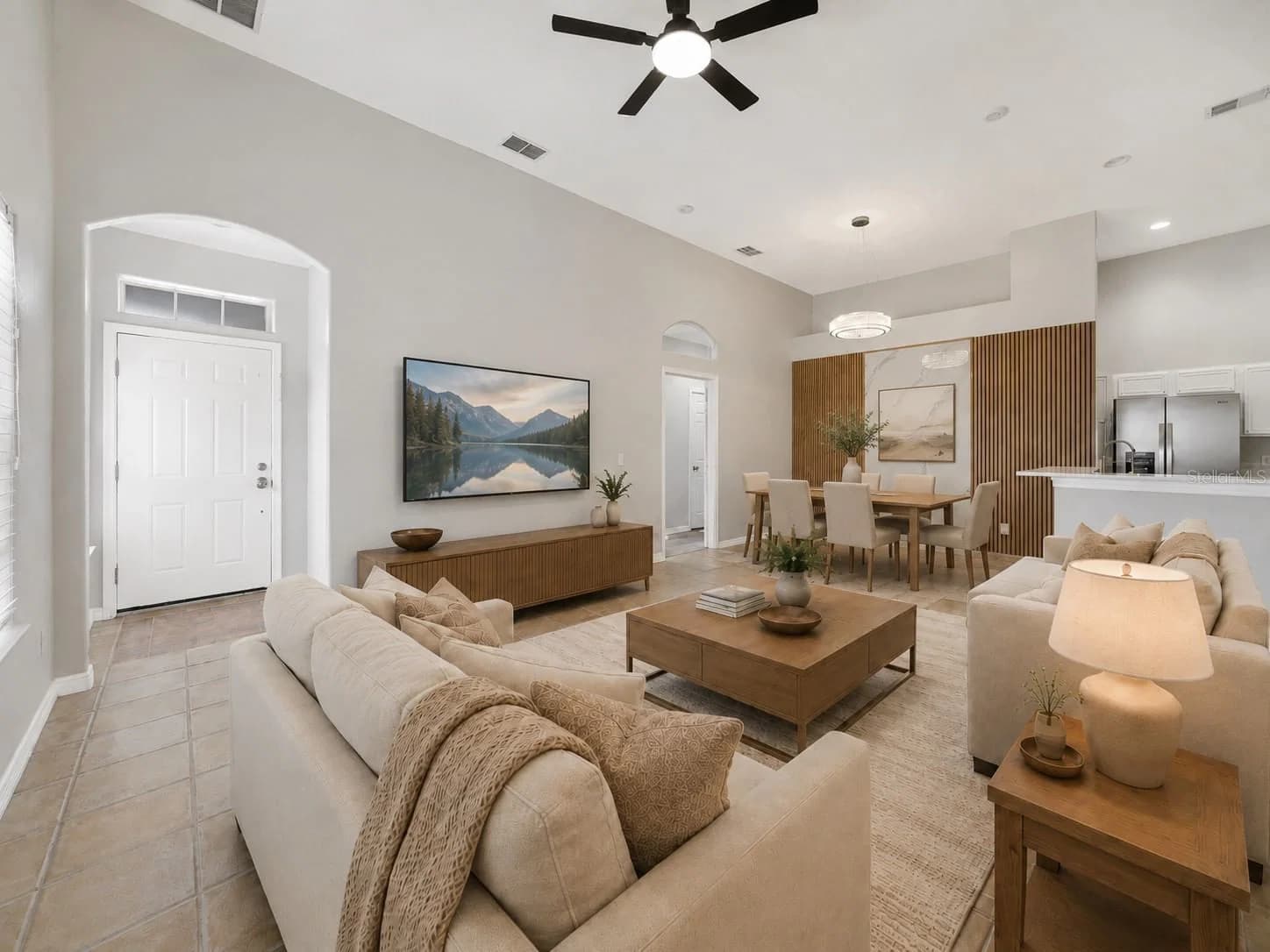 2141 ISLAND WALK