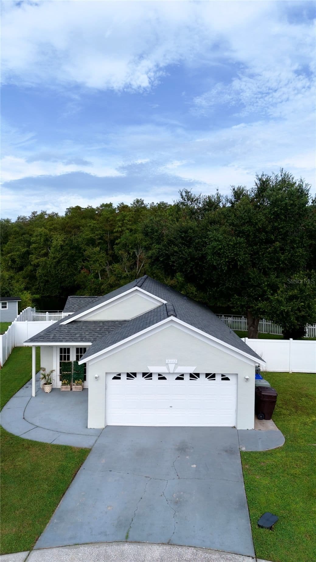 2412 SONJA, Kissimmee, FL
