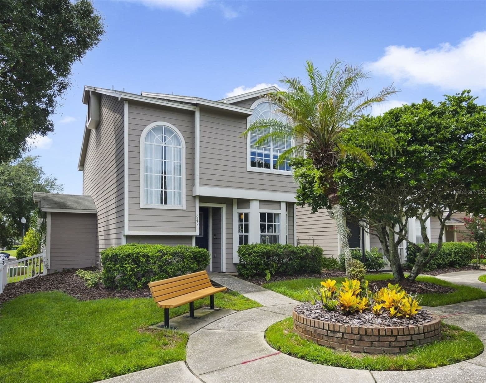 942 SYKES, Orlando, FL