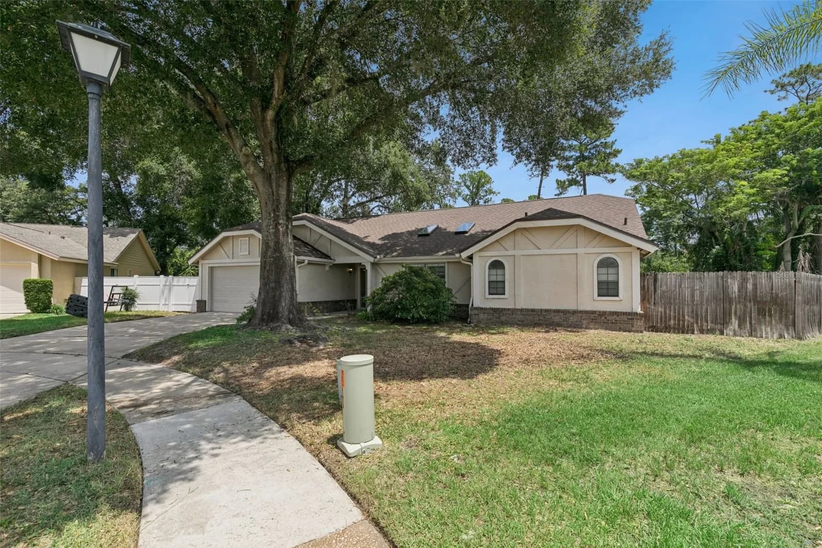Photo 4 of 5101 GOLDENWOOD