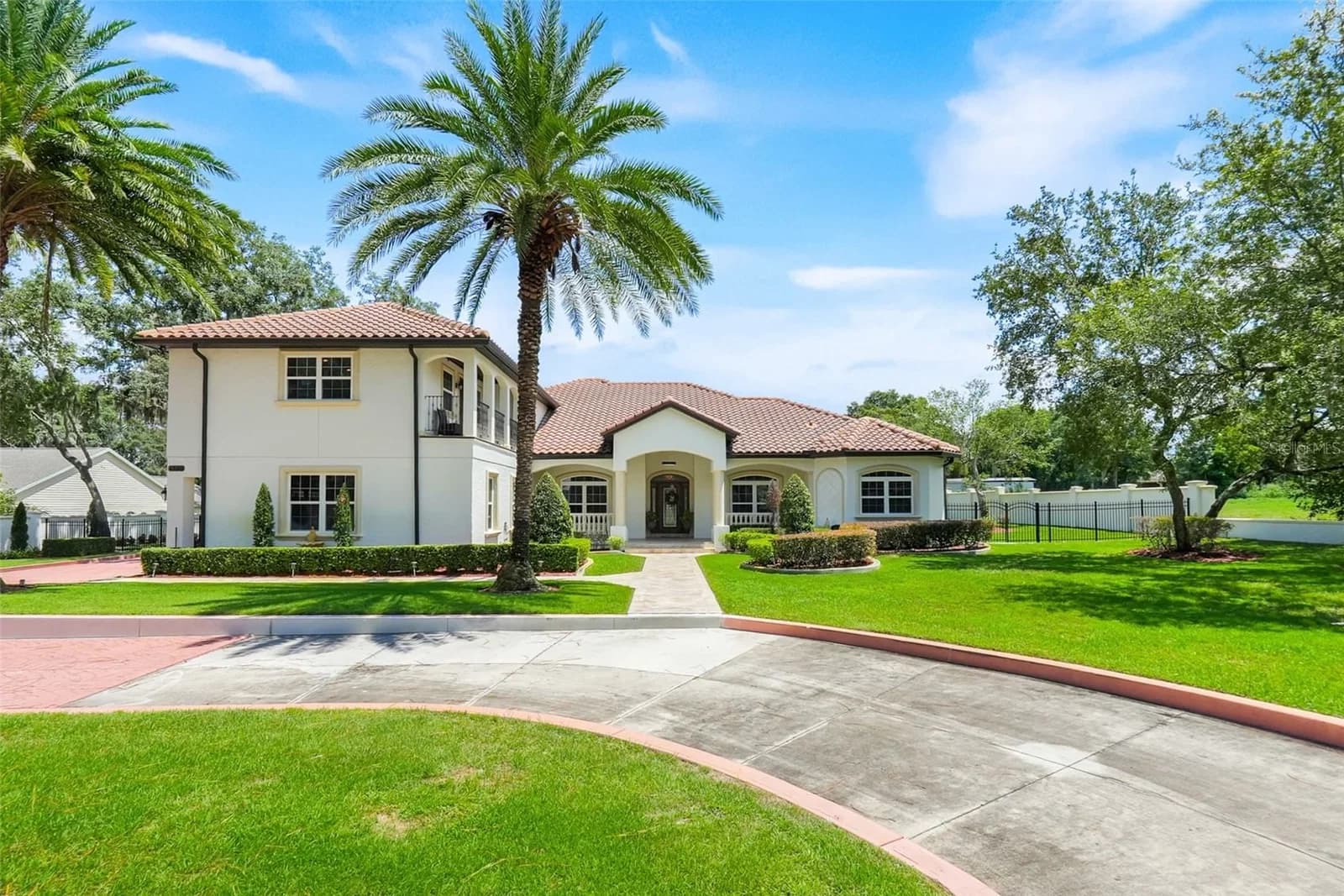 Photo 4 of 4943 APOPKA VINELAND ROAD