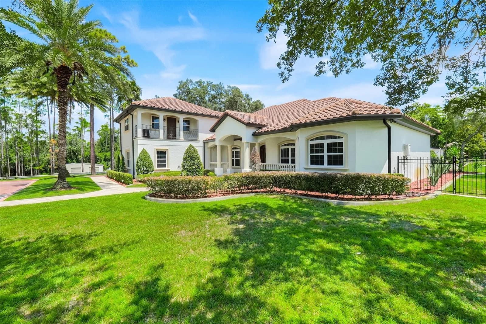 Photo 5 of 4943 APOPKA VINELAND ROAD