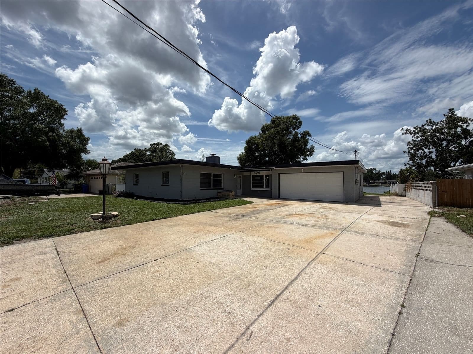 6907 SPENCER, Tampa, FL