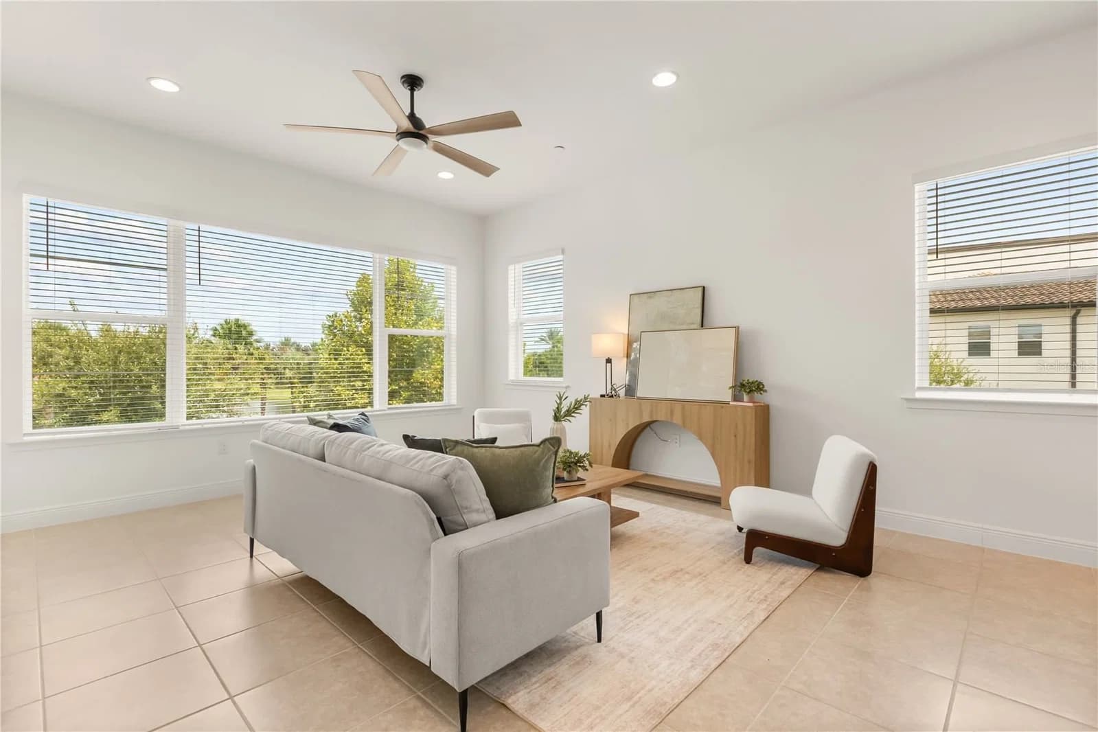 Photo 5 of 9892 BUCKLOW HILL