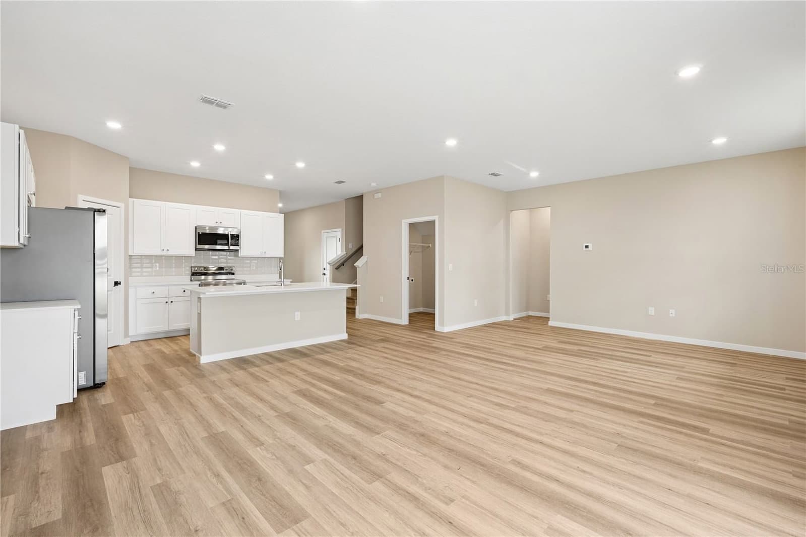 Photo 5 of 4441 37TH STREET