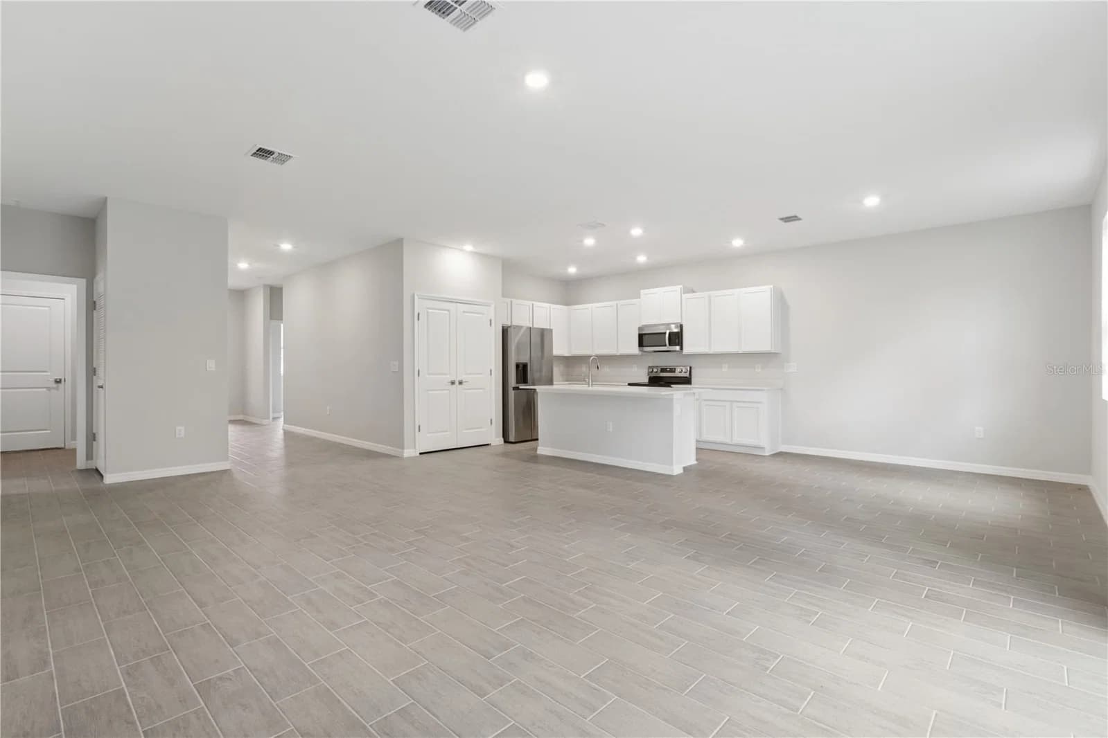 Photo 5 of 17094 20TH CT