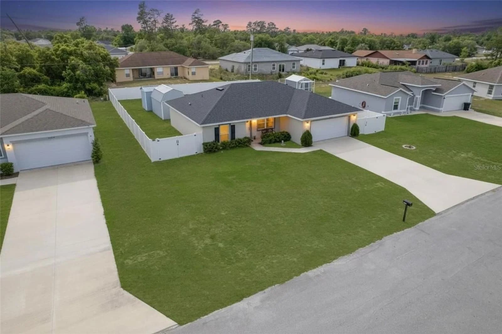 Photo 4 of 15458 23RD COURT
