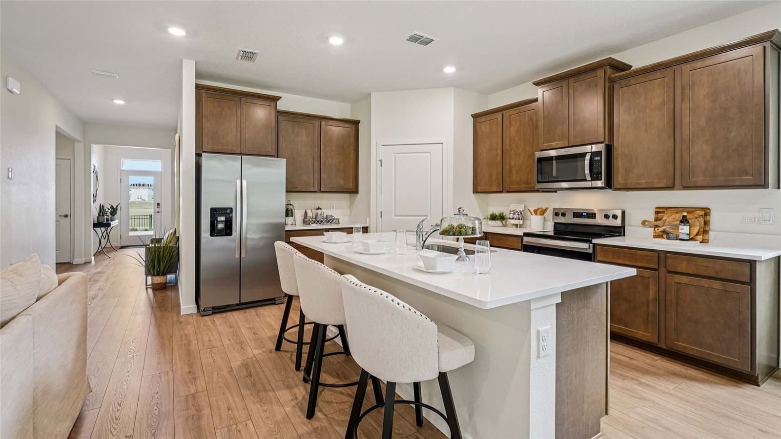 Photo 5 of 4542 39TH STREET
