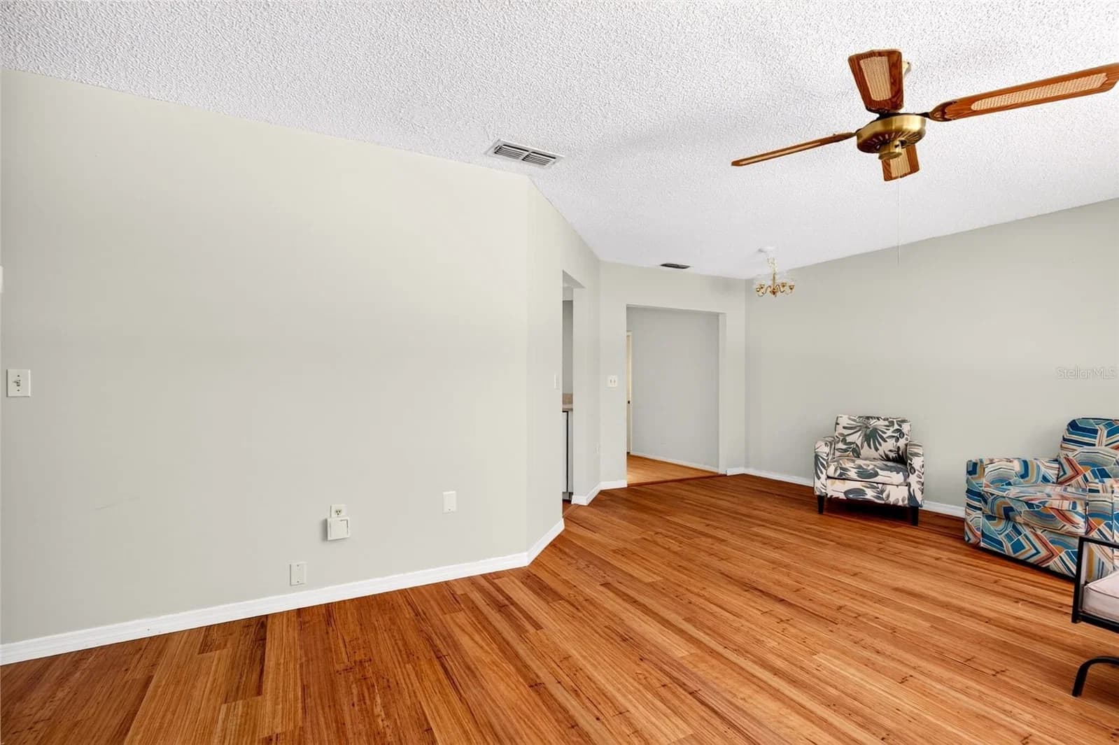 Photo 5 of 9021 108TH