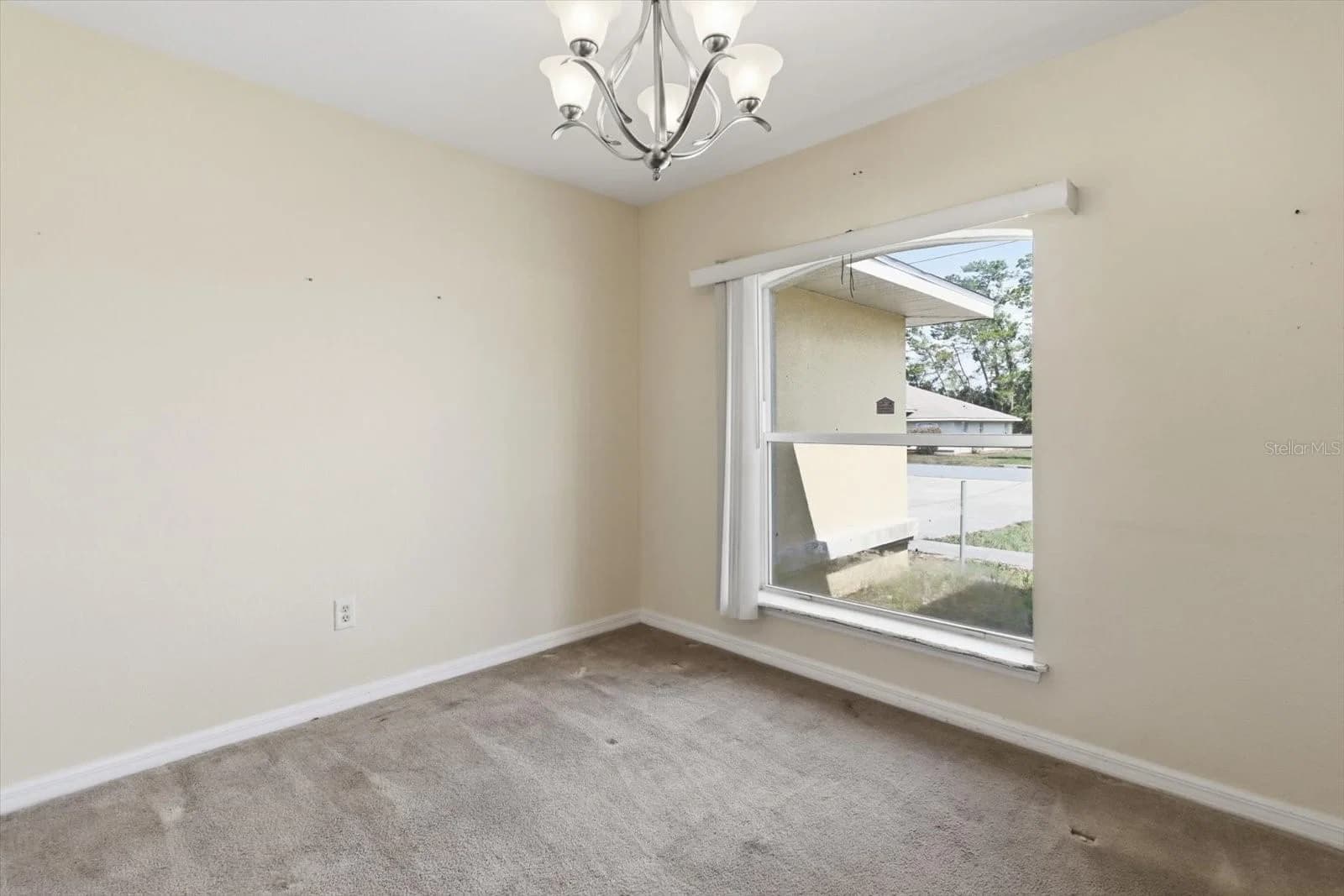 Photo 5 of 2614 165TH STREET