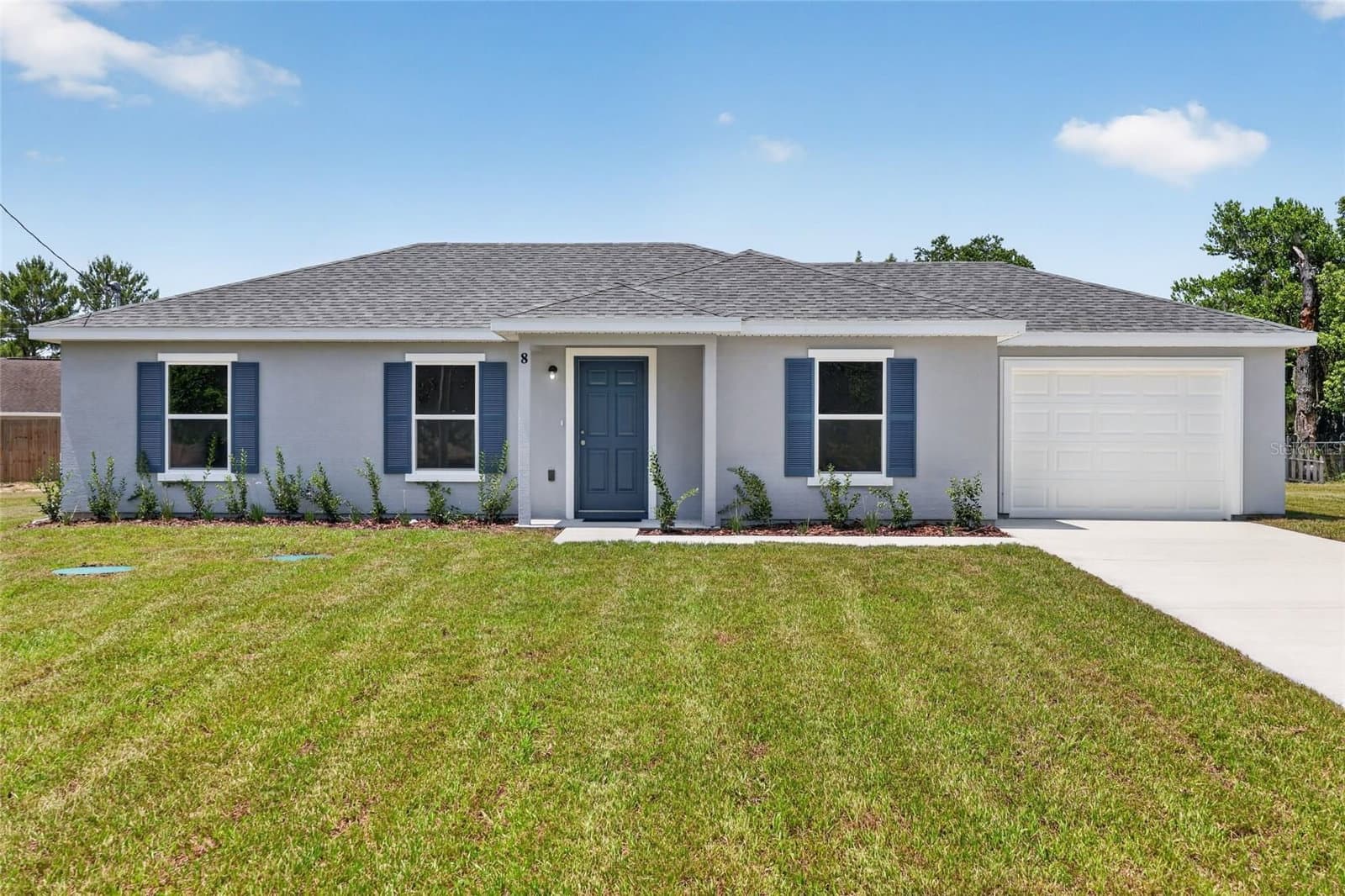 8 OAK CIRCLE