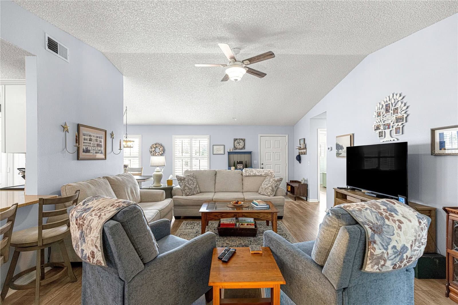 Photo 5 of 6091 84TH PLACE