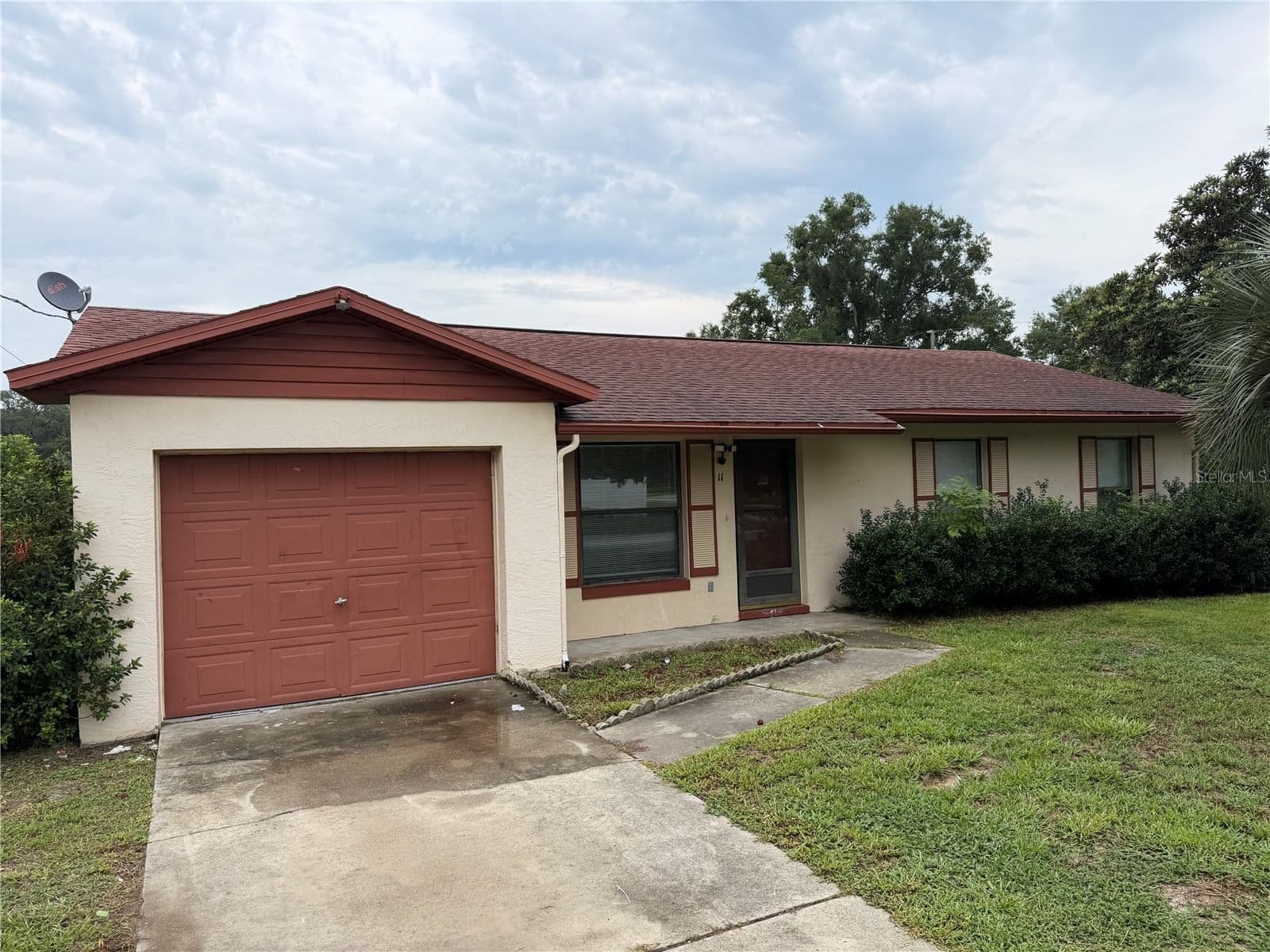 11 PINE CIRCLE, Ocala, FL