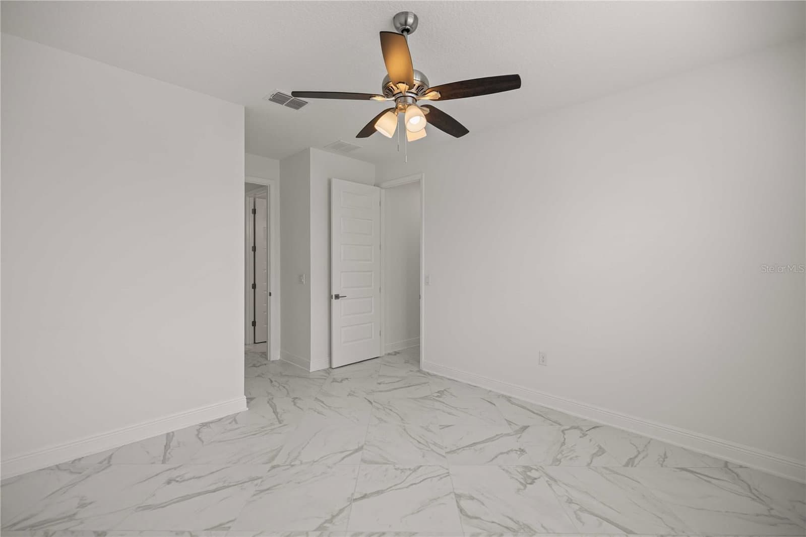 Photo 5 of 8418 93RD
