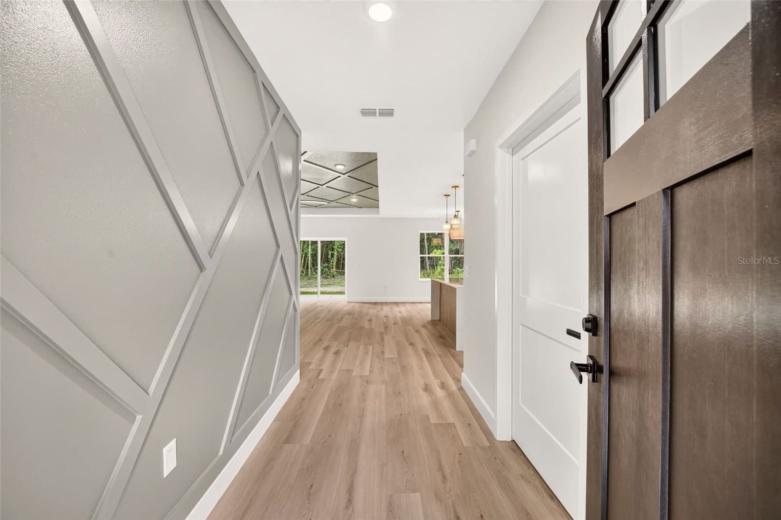 Photo 5 of 20 JUNIPER LOOP PL