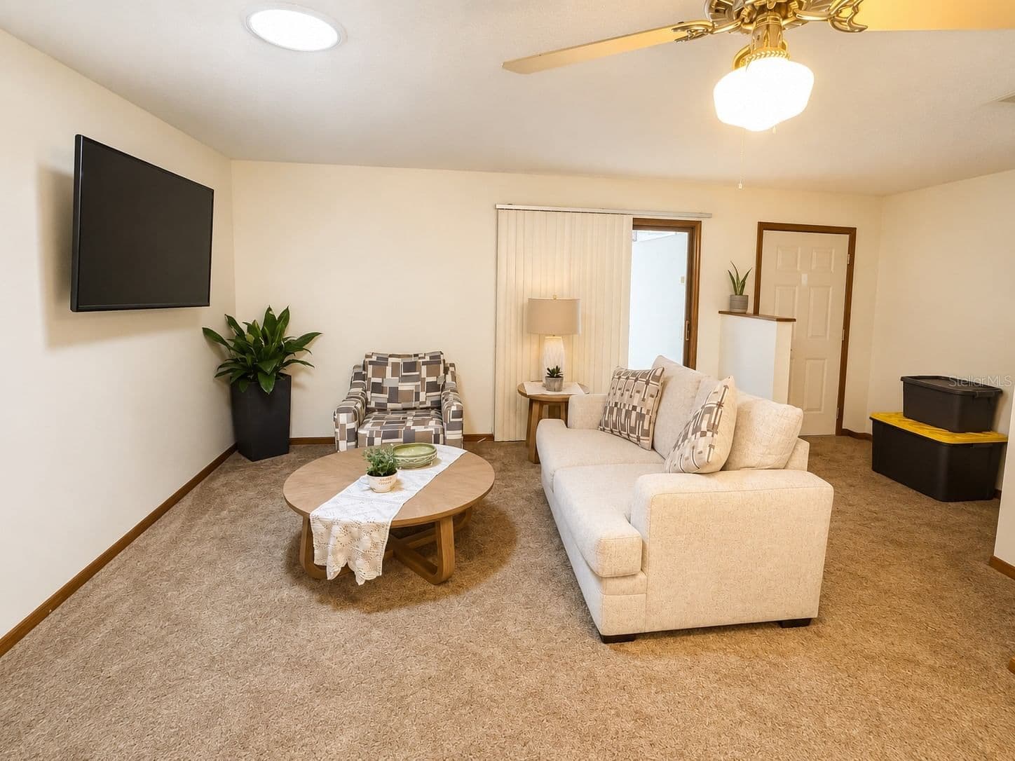 3800 SILVER SPRINGS