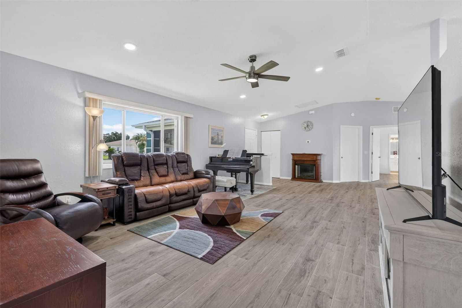 Photo 5 of 9940 61ST