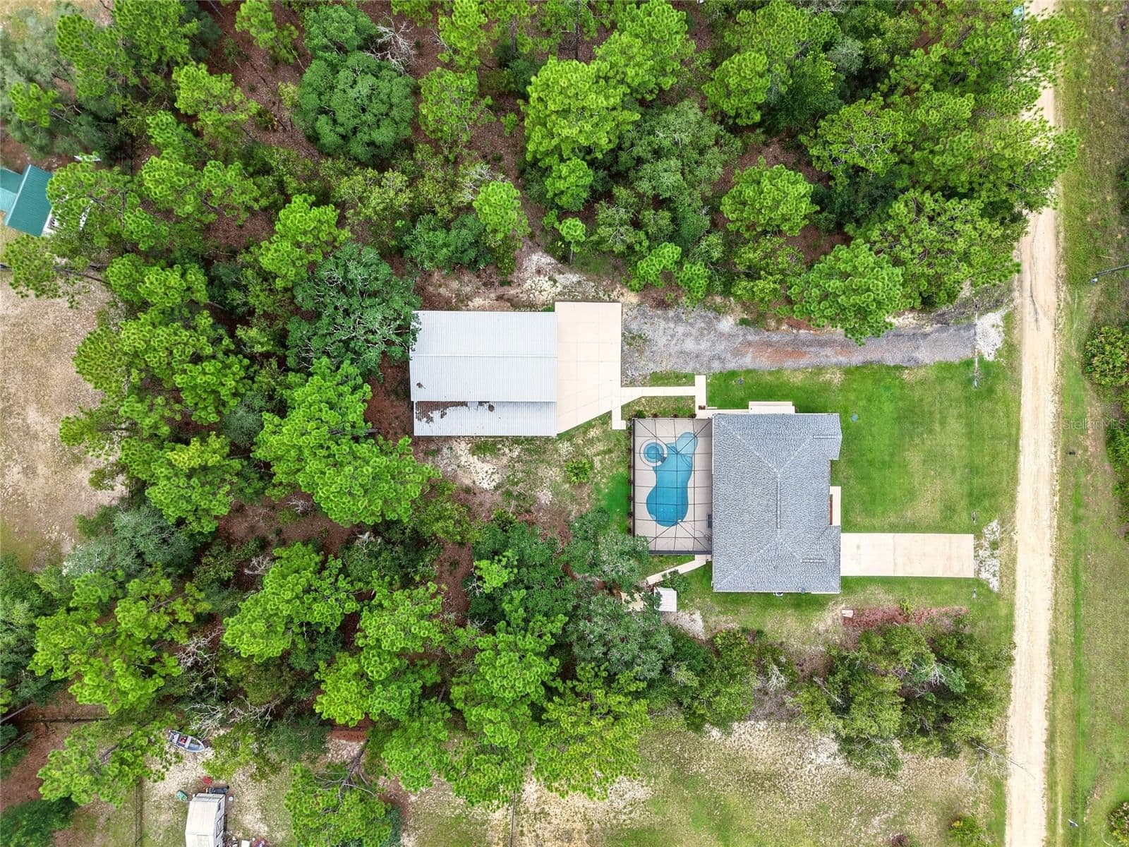 Photo 5 of 13700 71ST
