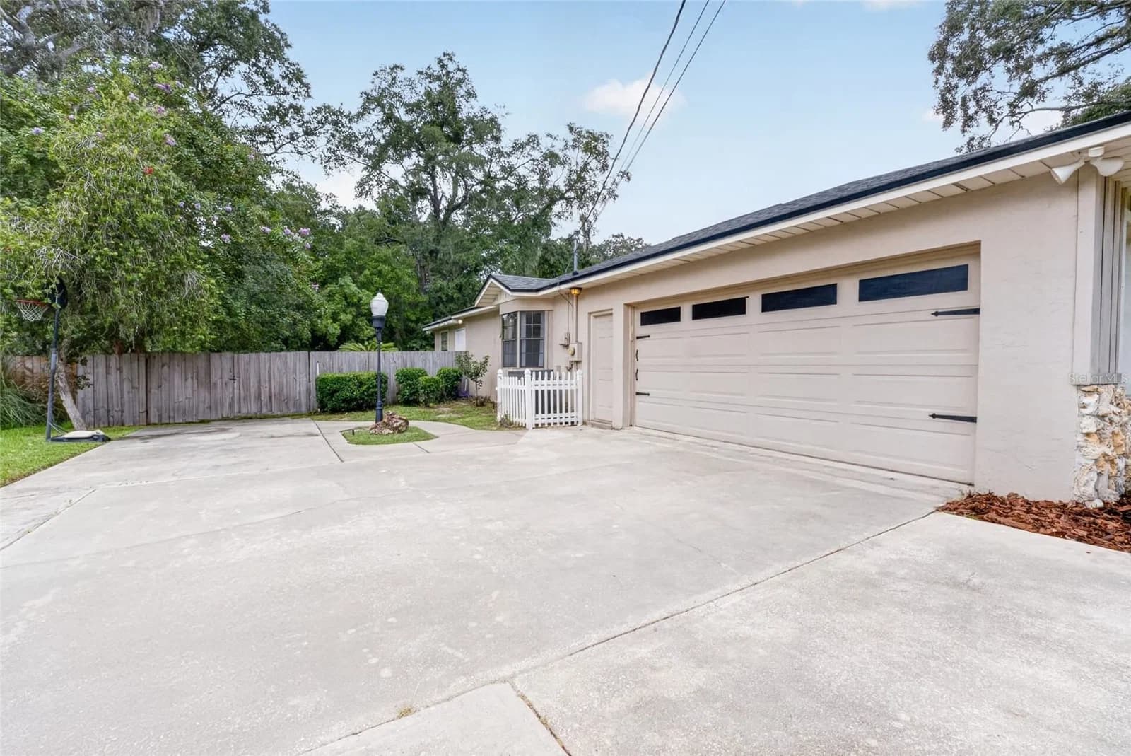 Photo 5 of 2070 50TH