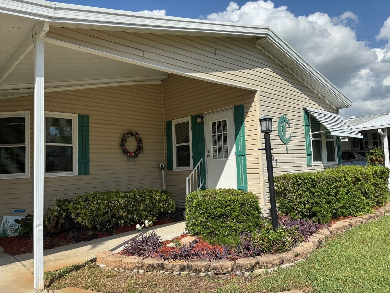 6107 GRAND OAKS