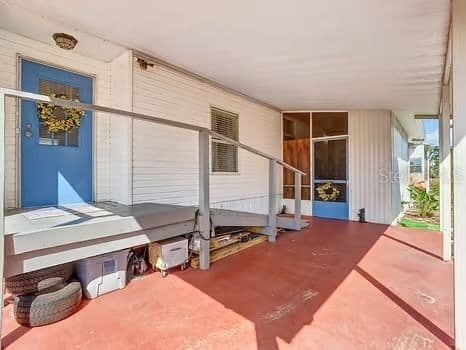8442 BREEZE HILL