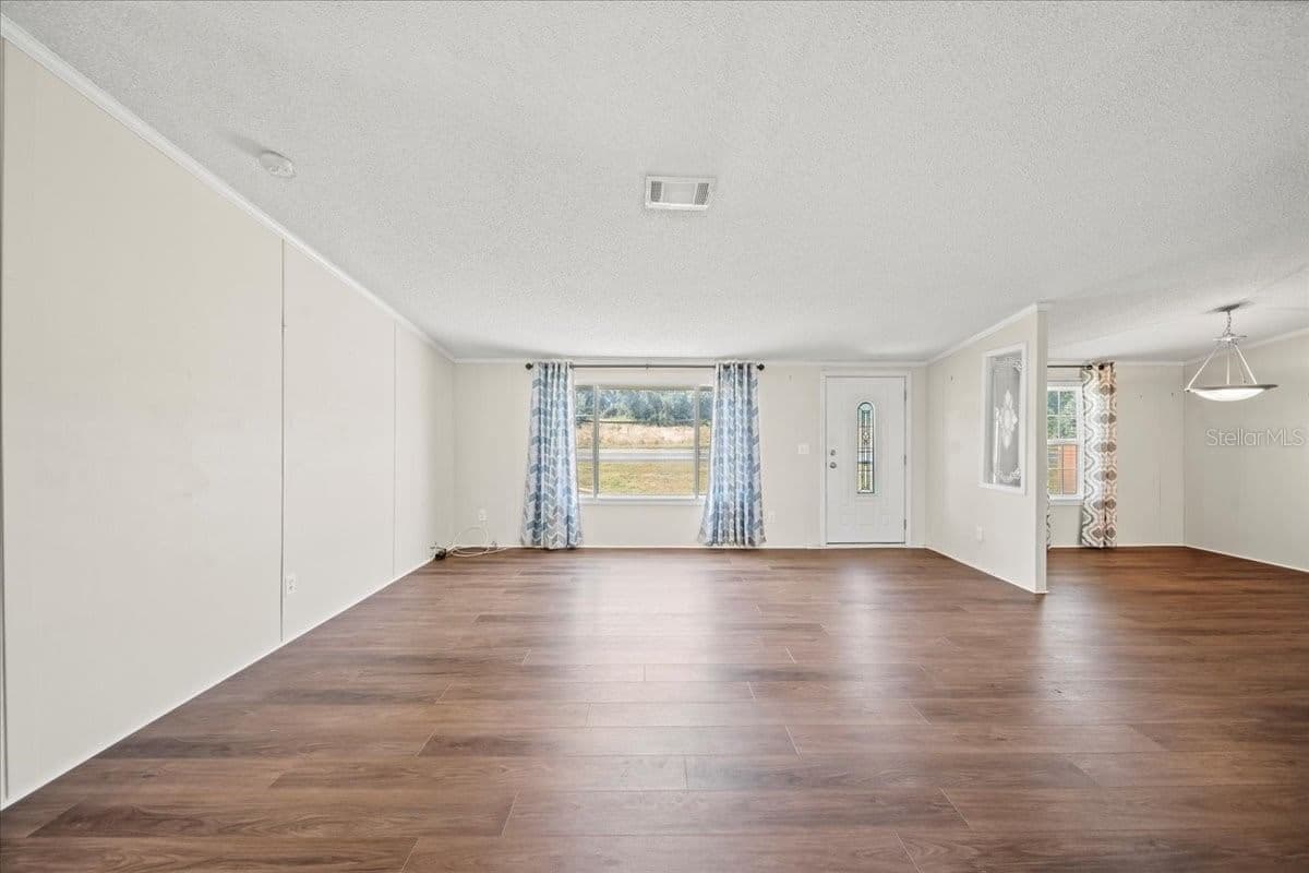 Photo 5 of 101 EDGEWOOD