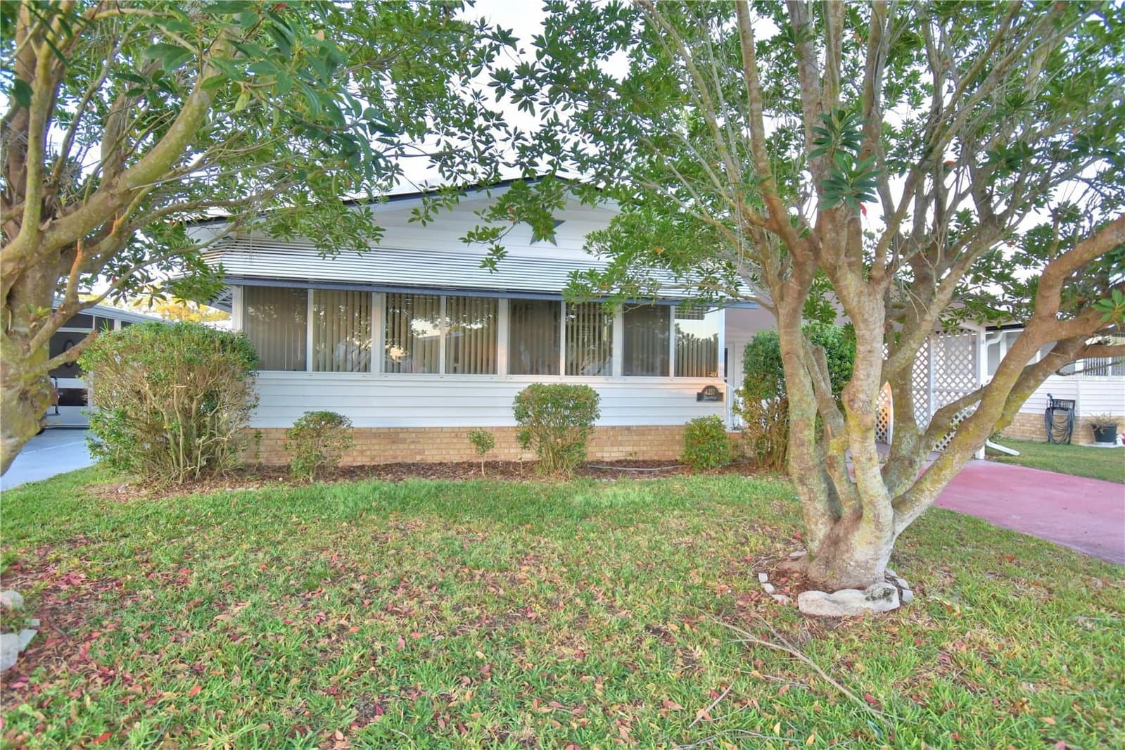 4251 CEDARWOOD