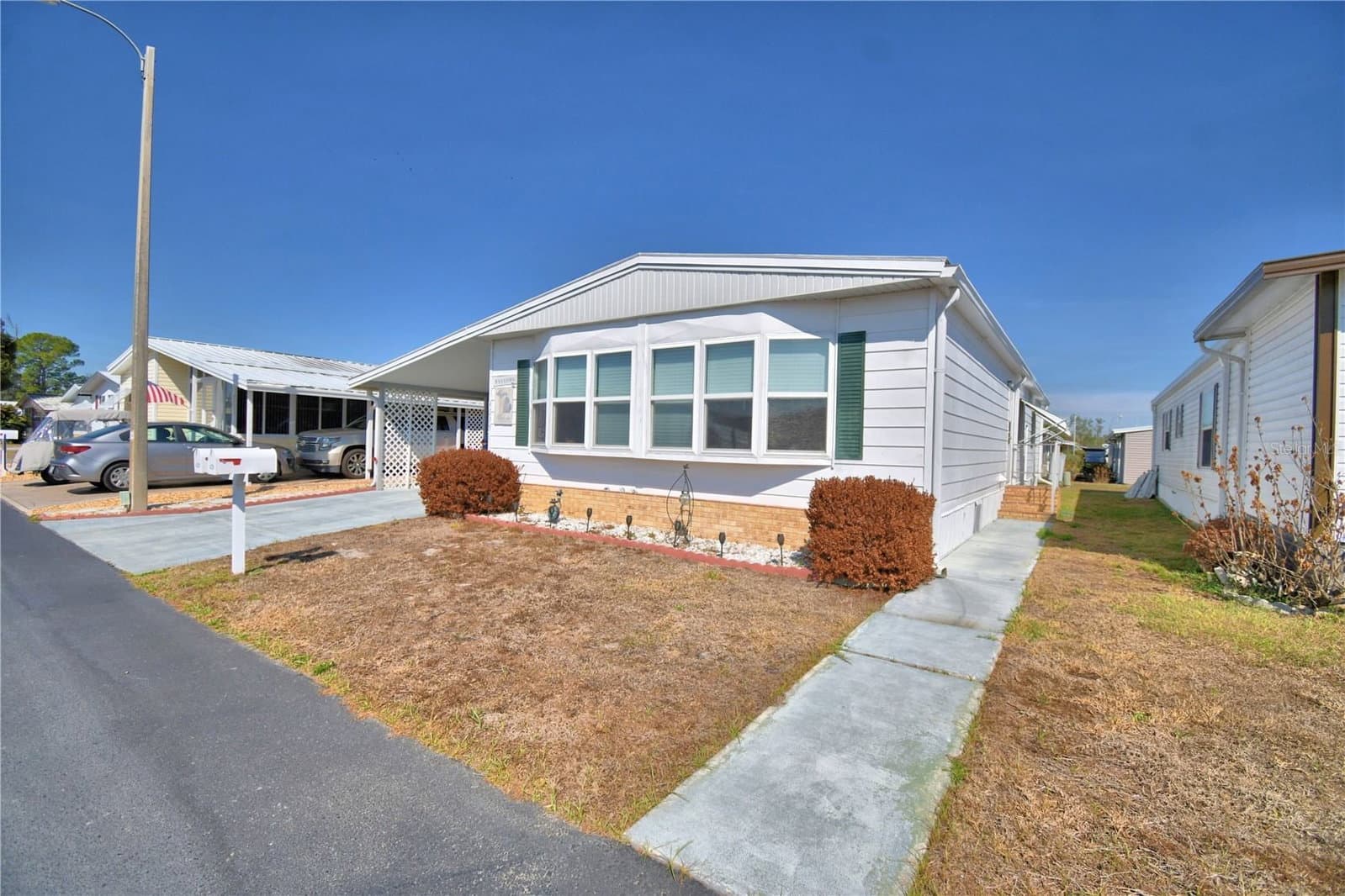 4239 CEDARWOOD