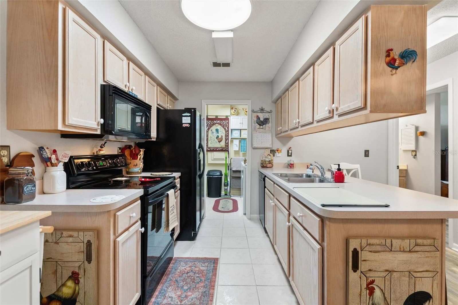Photo 4 of 302 GENESIS POINTE